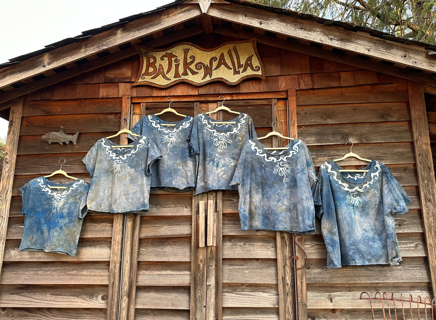 High Prairie Batik Necklace Tee - Size XL Shirts & Tops Batikwalla by Victoria