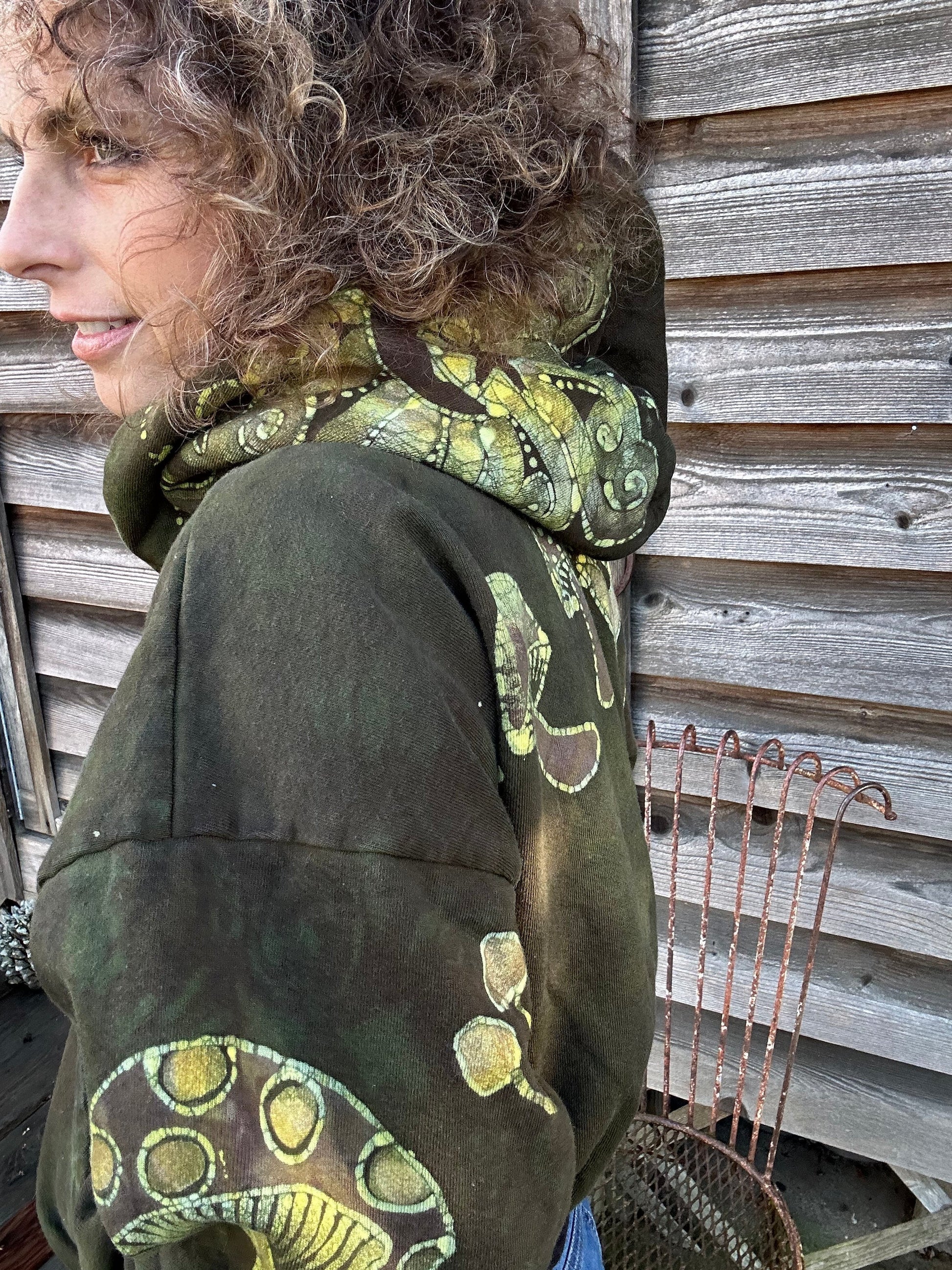 Olive Green Mushroom Hunter Batik Hoodie hoodie batikwalla