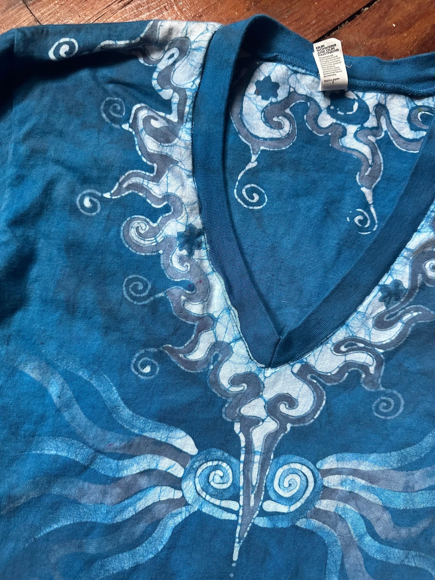 Blue Angel Batik Vneck Tshirt - Unisex Small Tshirts batikwalla