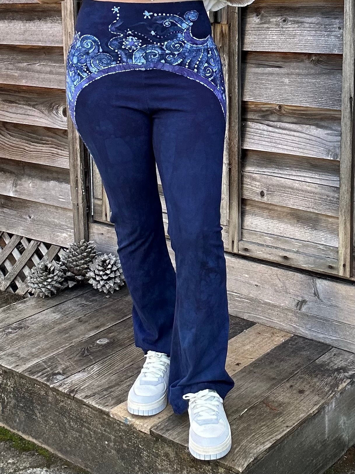 Midnight Rider Stars and Moon Stretchy Yoga Pants Size XL batikwalla