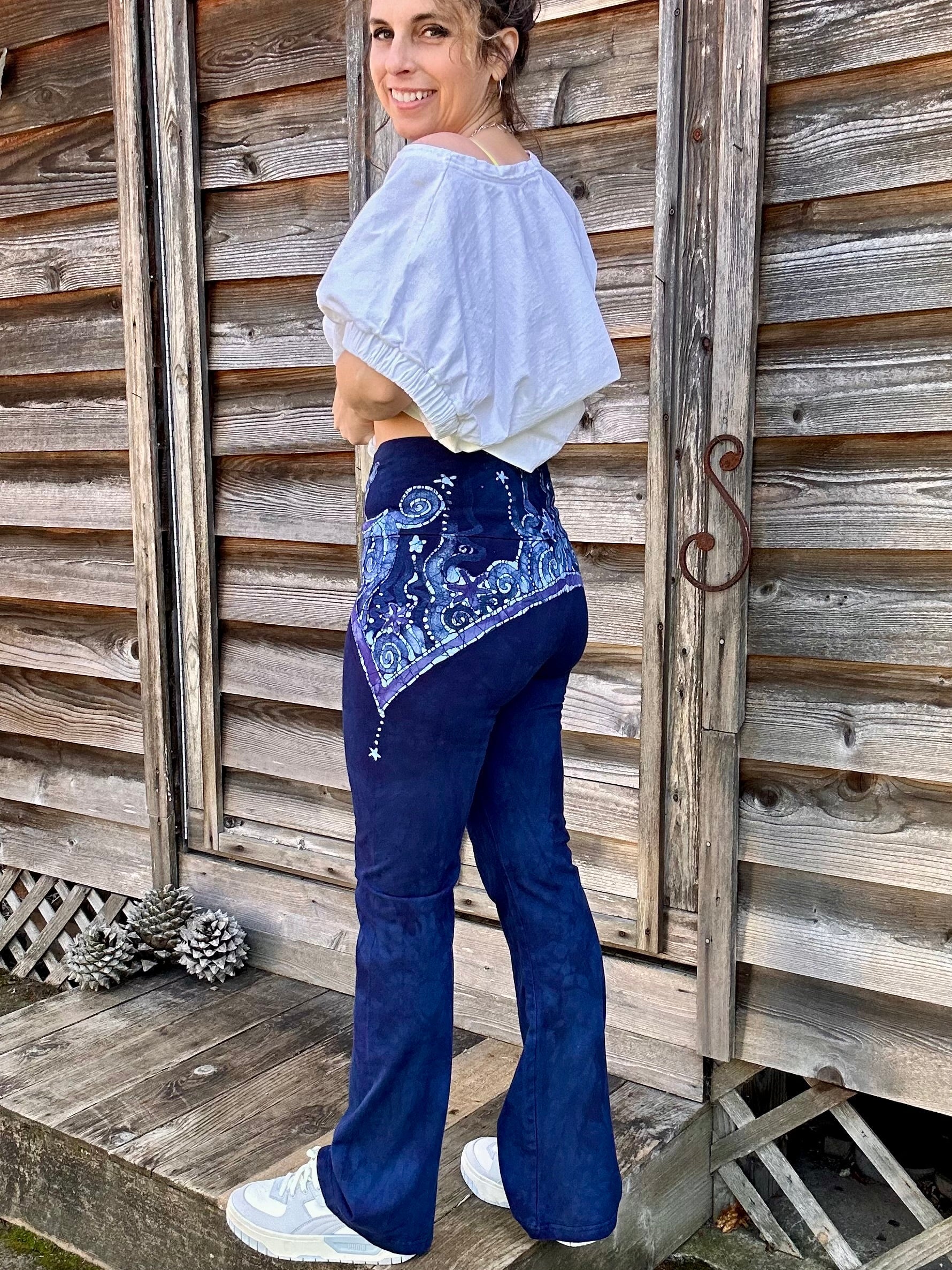 Midnight Rider Stars and Moon Stretchy Yoga Pants Size XL batikwalla