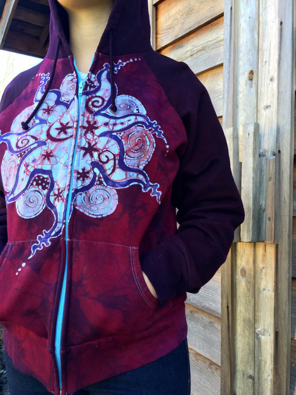 Crimson Star Handmade Batik Hoodie - Women's Size Large - Batikwalla
- 3