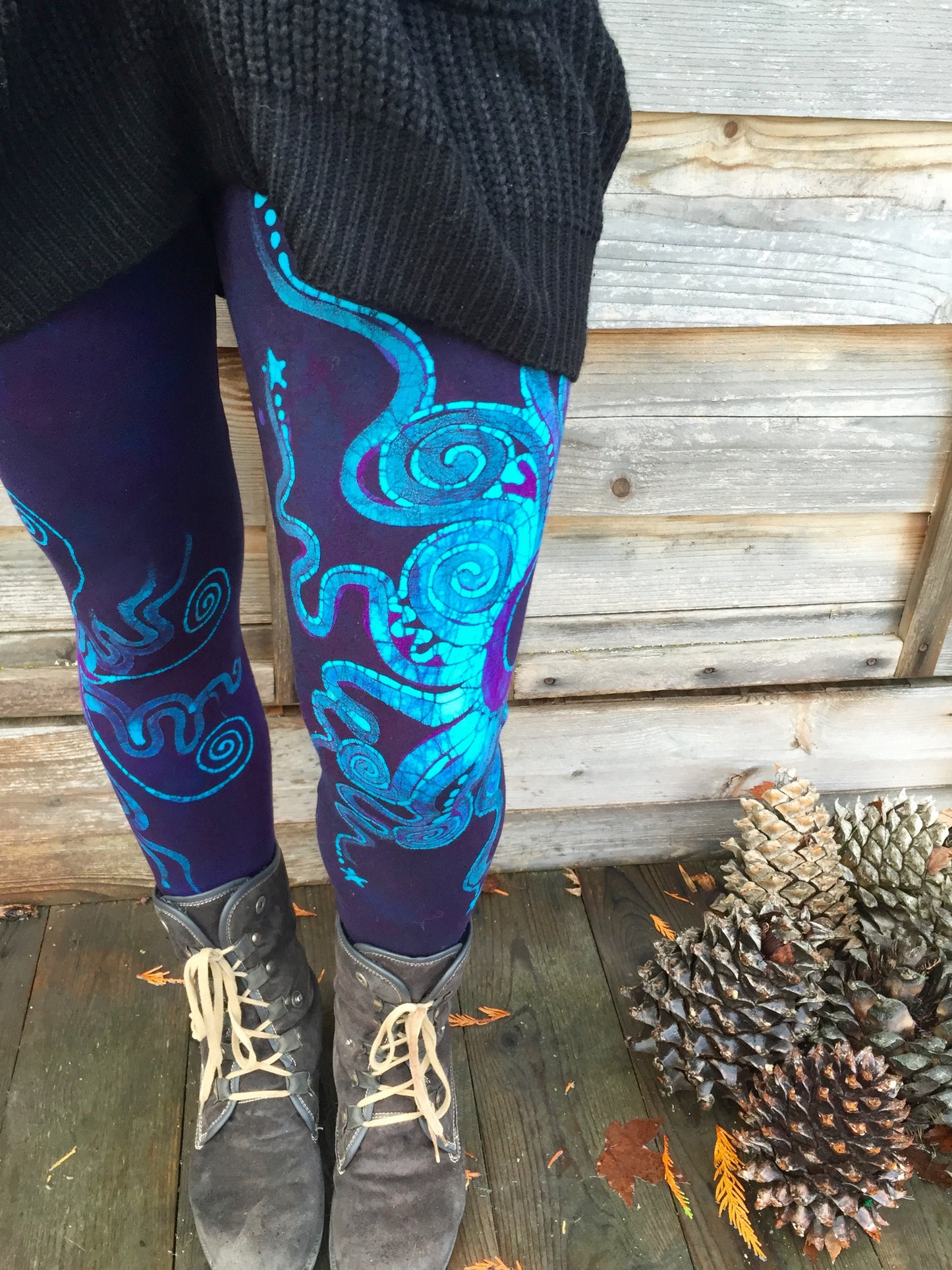Festival by Moonlight Deep Purple Batik Leggings - Batikwalla
- 3