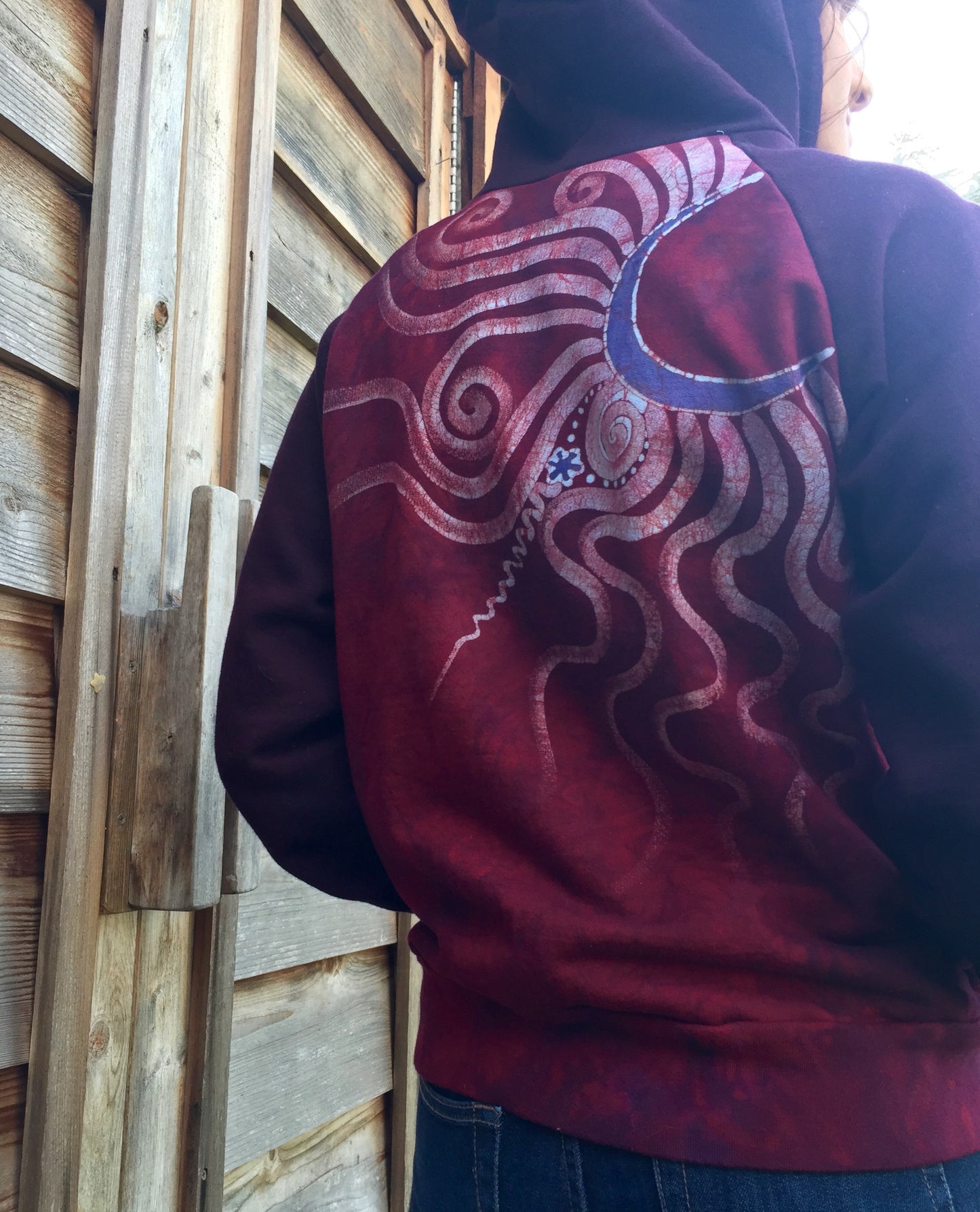 Crimson Star Handmade Batik Hoodie - Women's Size Large - Batikwalla
- 4
