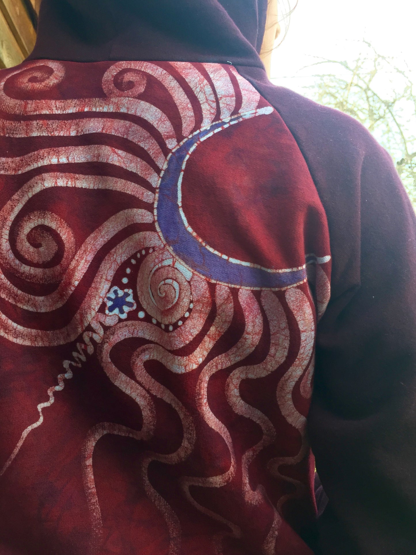 Crimson Star Handmade Batik Hoodie - Women's Size Large - Batikwalla
- 5