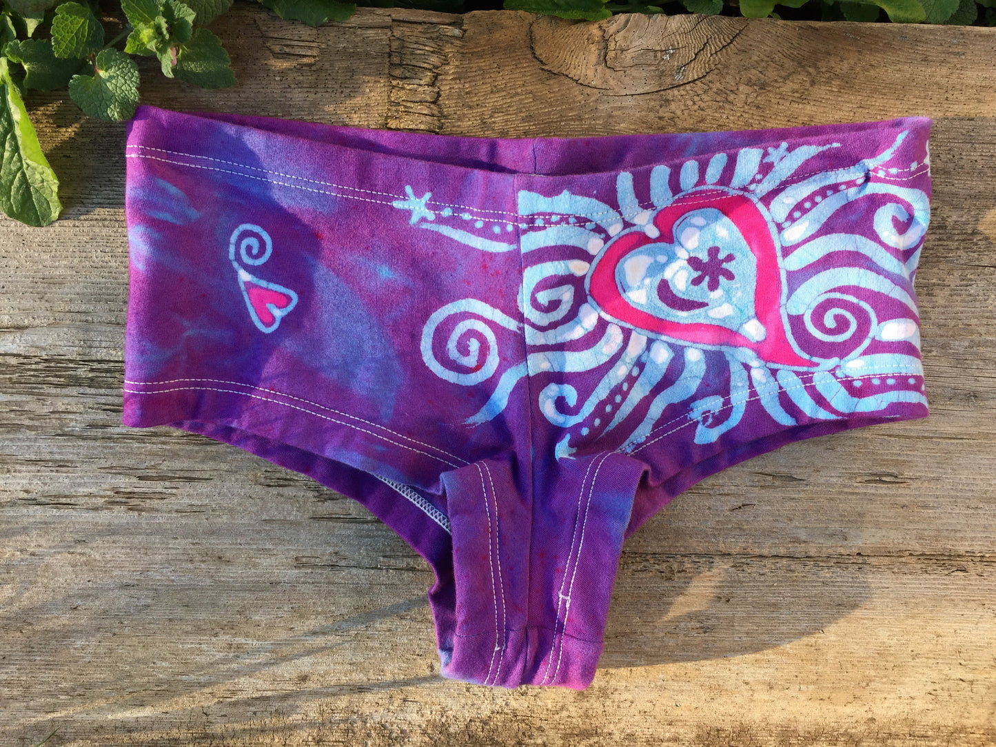 Lilac Crush Batik Boyshort Undies - Batikwalla
- 1