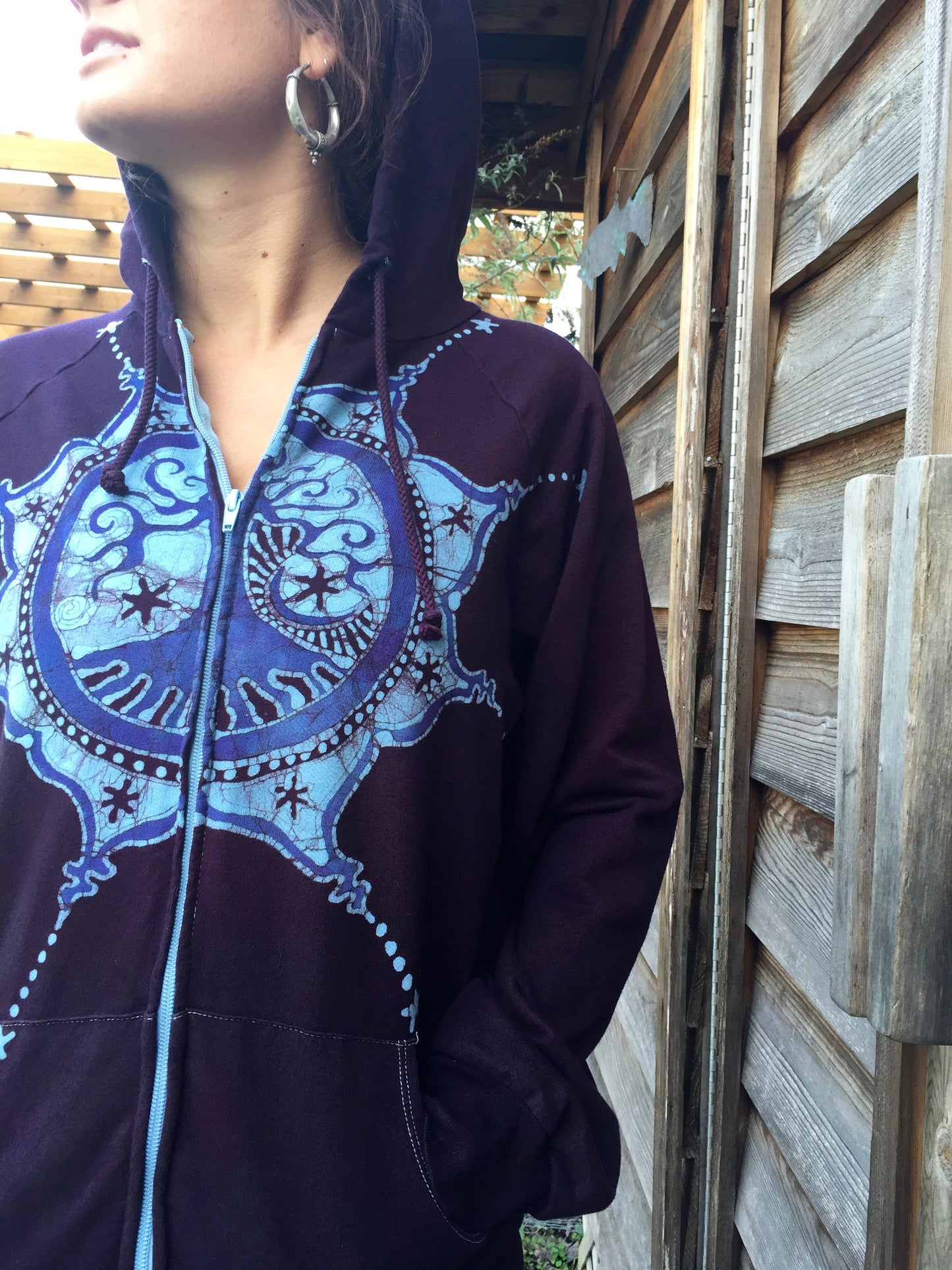 Midnight Maroon Tree of Life Handmade Batik Hoodie - Batikwalla
- 1
