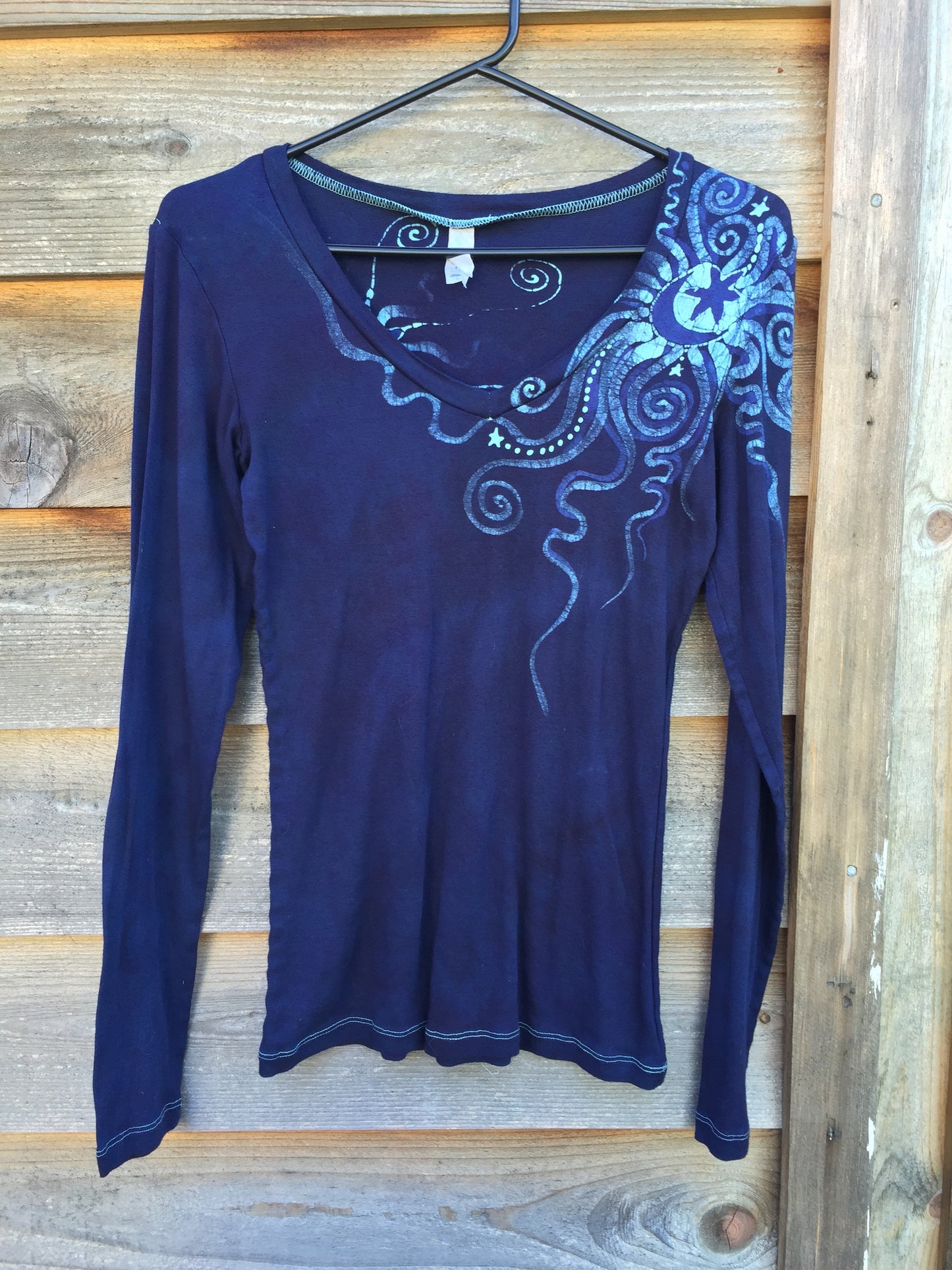 Deepest Blue Moon Star Handmade Batik Vneck - Batikwalla
- 4
