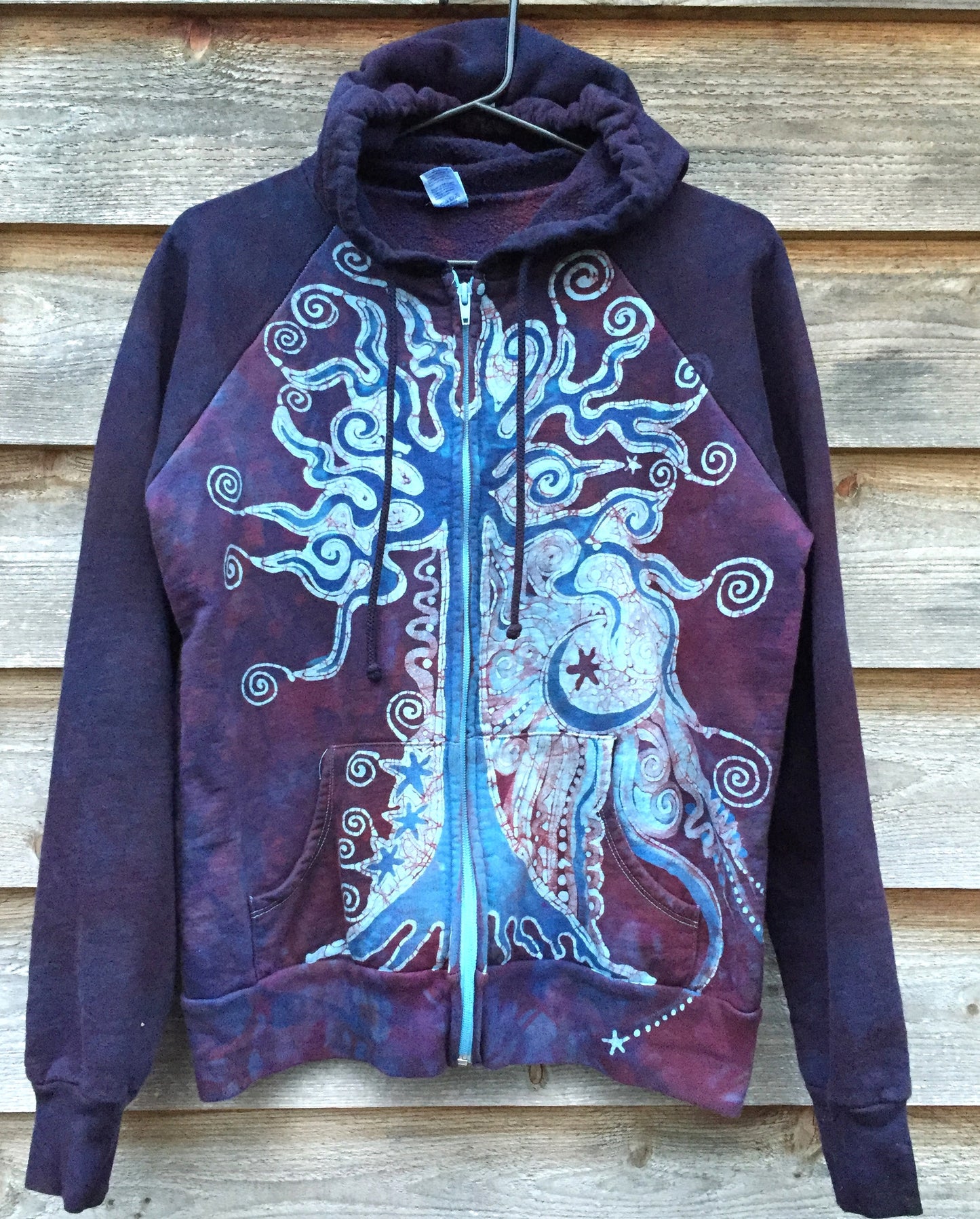 Burgundy Blue Tree of Life Handmade Batik Hoodie - Women's Size Large - Batikwalla
- 5