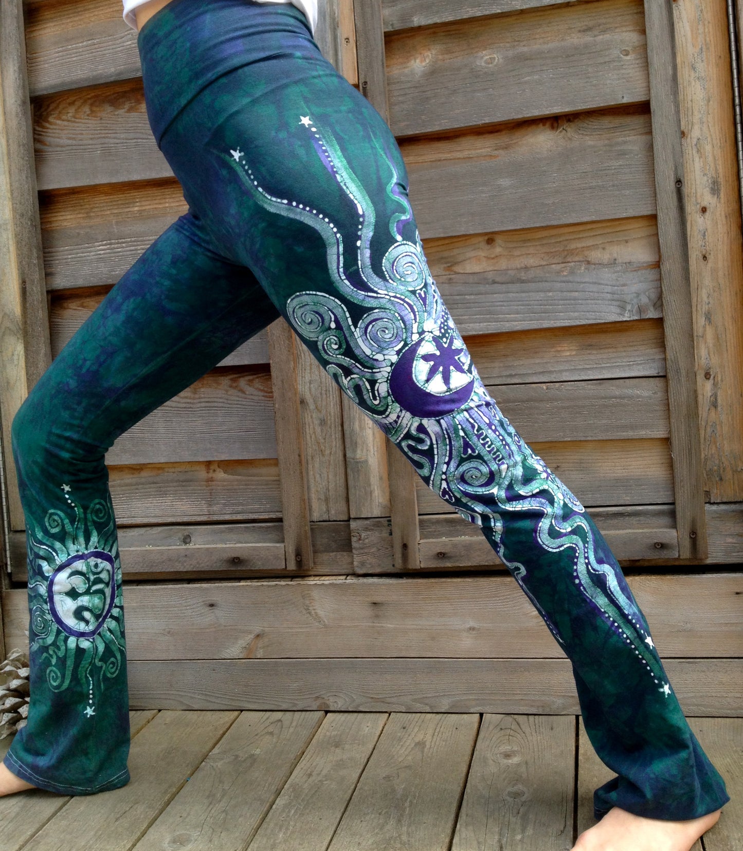 Teal and Purple Om Batik Yoga Pants - Batikwalla
- 9