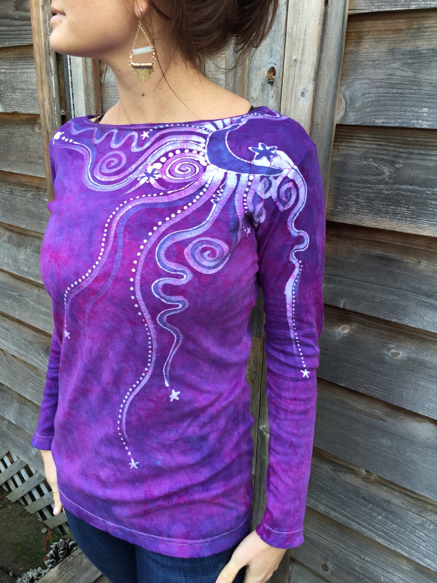 Lavender Moonbeams Long Sleeve Batik Tunic Top - Batikwalla
- 1
