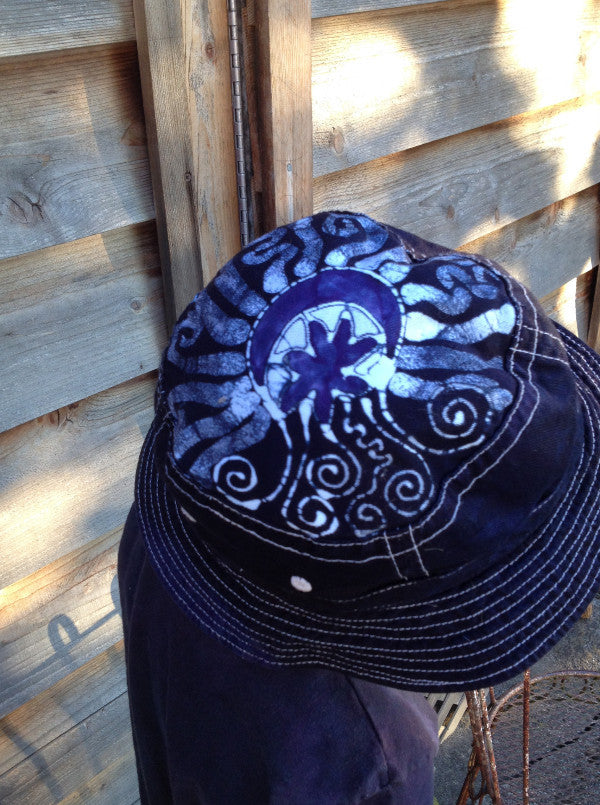 Cute Moon and Star Batik Bucket Hat - Batikwalla
- 3