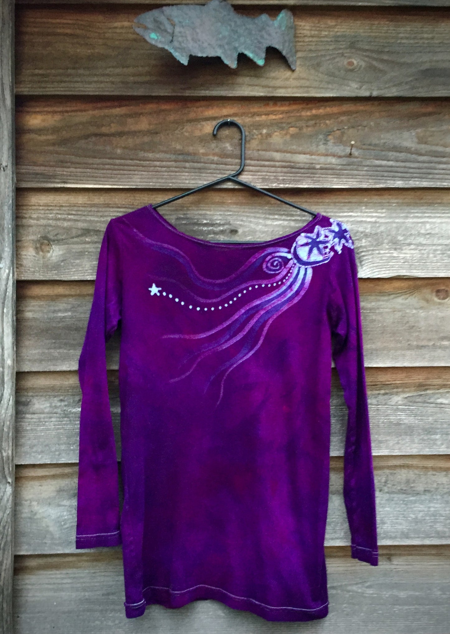Deep Purple Stars Upon Your Shoulders Long Sleeve Batik Top - Size Small - Batikwalla
- 6