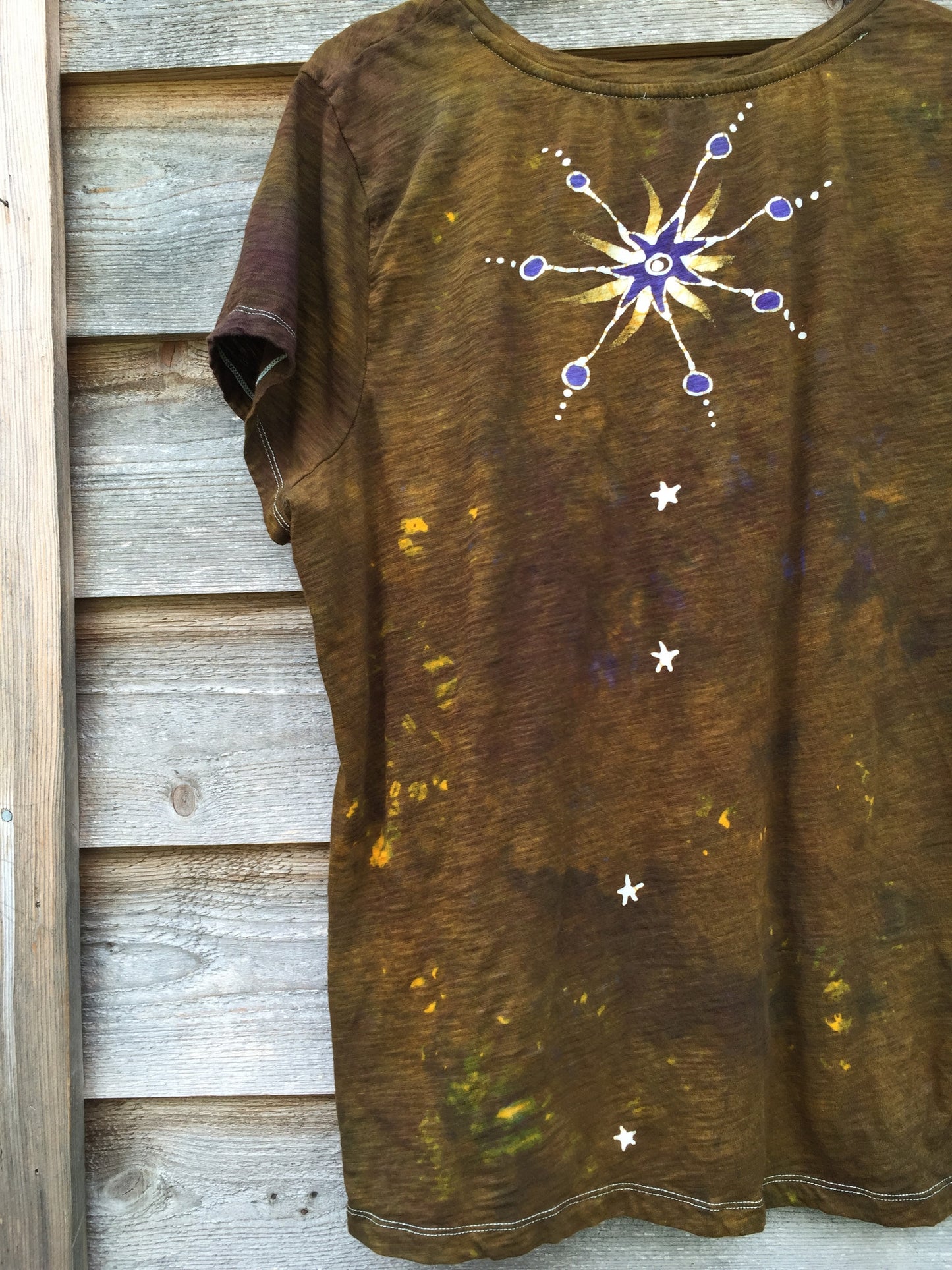 Golden Star Seed Handmade Batik Summer Tee - Batikwalla
- 7