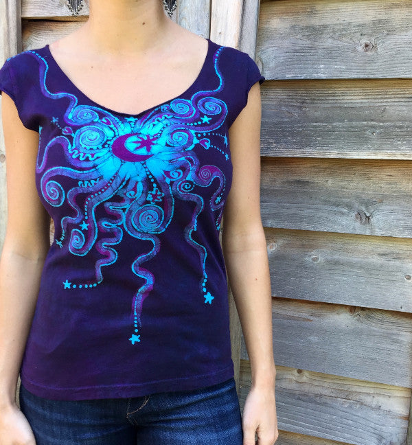 Deep Blue and Purple Moon Batik Summer Tee - Batikwalla
- 1