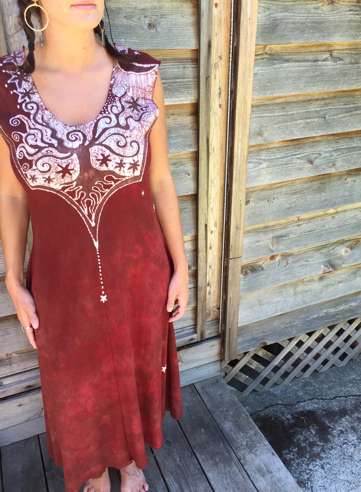 Red Om Tree Organic Cotton Batik Dress - Size Large - Batikwalla
- 12