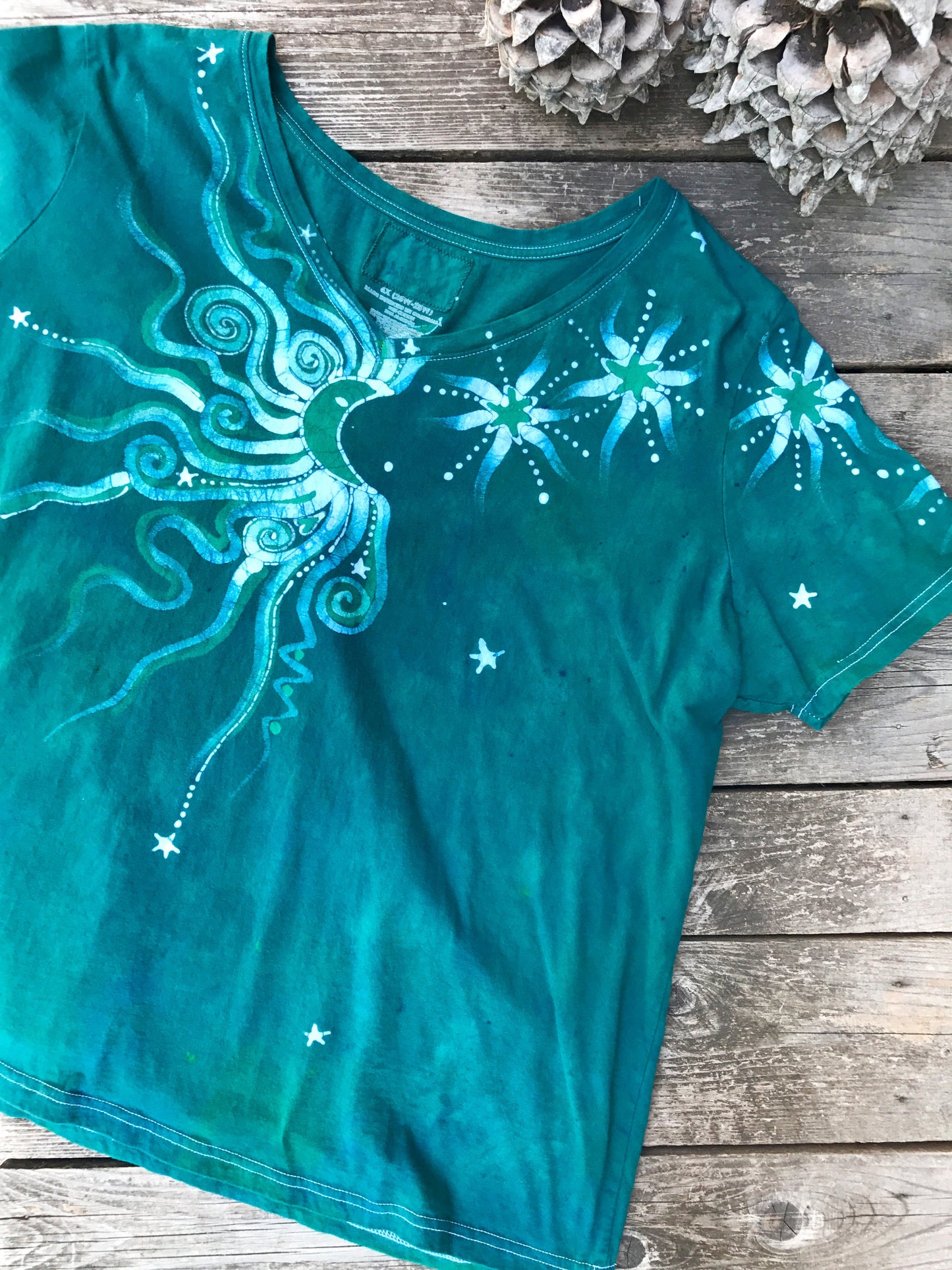 Aqua Moonbeams Handmade Batik Vneck Tee - Plus Size - 4X