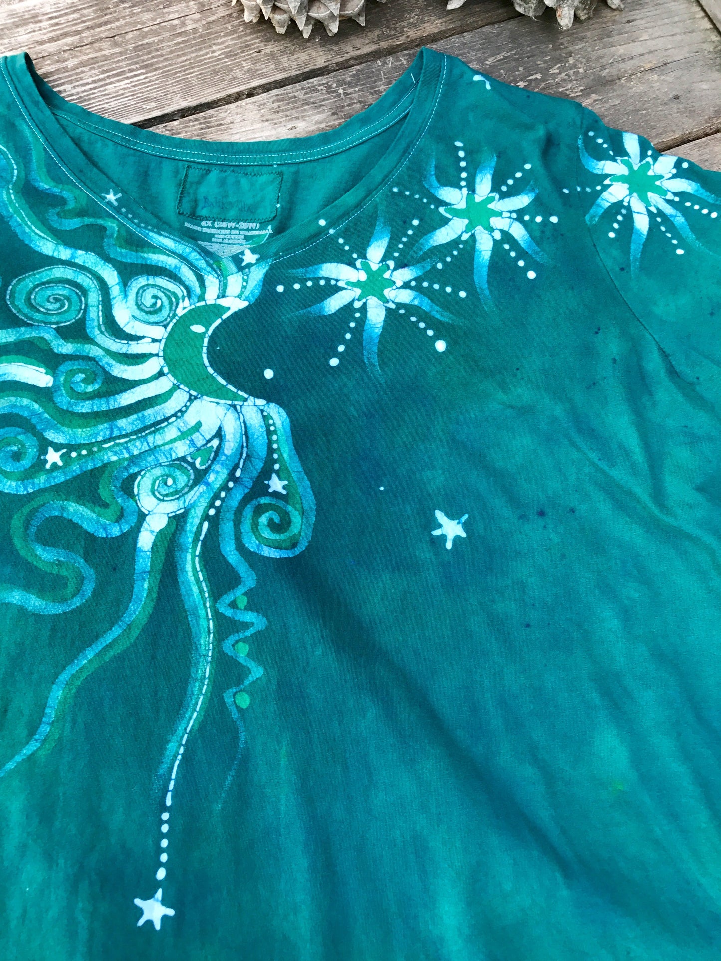Aqua Moonbeams Handmade Batik Vneck Tee - Plus Size - 4X