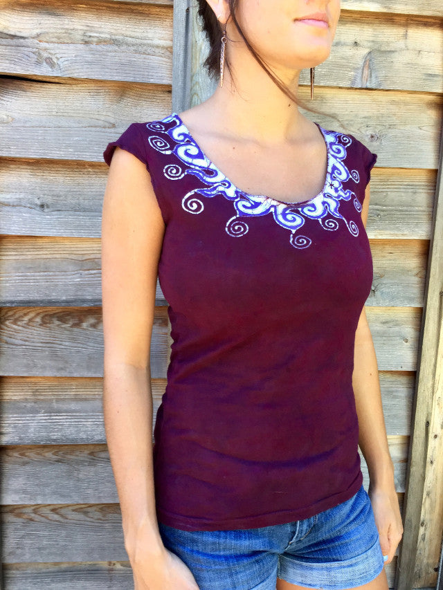 Batik Moon Necklace Tee in Deep Maroon - Batikwalla
- 2