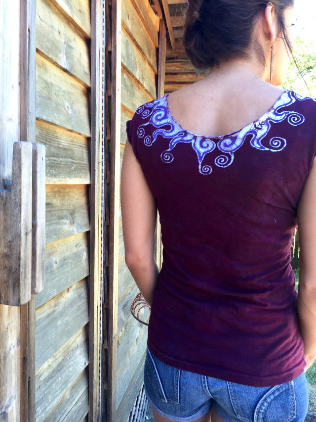 Batik Moon Necklace Tee in Deep Maroon - Batikwalla
- 3