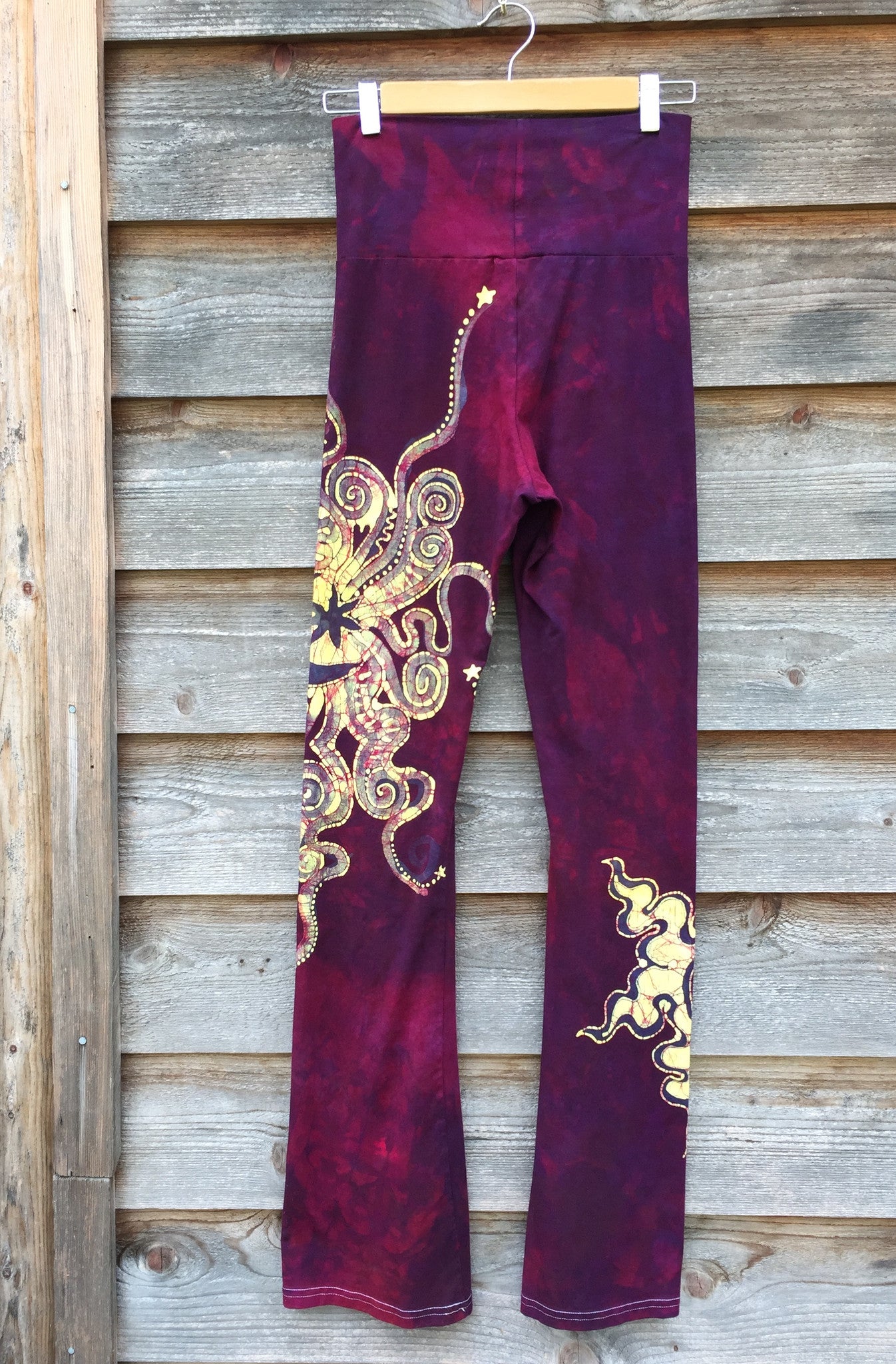 Berry Contrary Handmade Batik Yoga Pants - Batikwalla
- 2