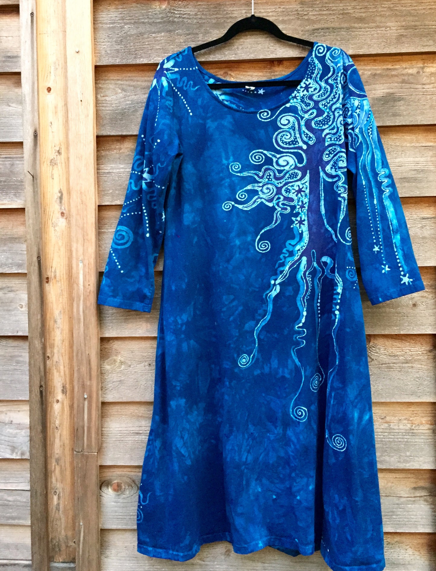 Blue Tree of Life Long Sleeve Batik Dress - Batikwalla
- 4