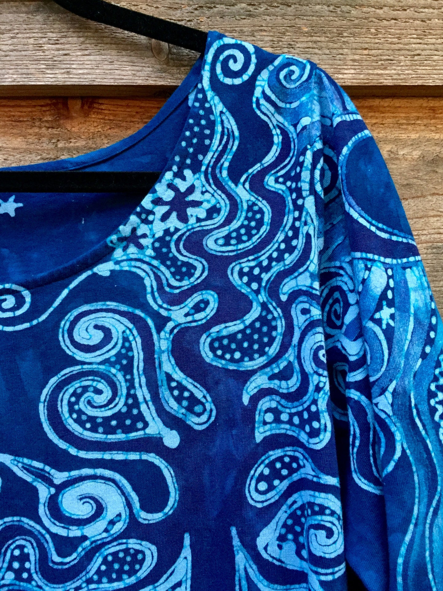 Blue Tree of Life Long Sleeve Batik Dress - Batikwalla
- 1