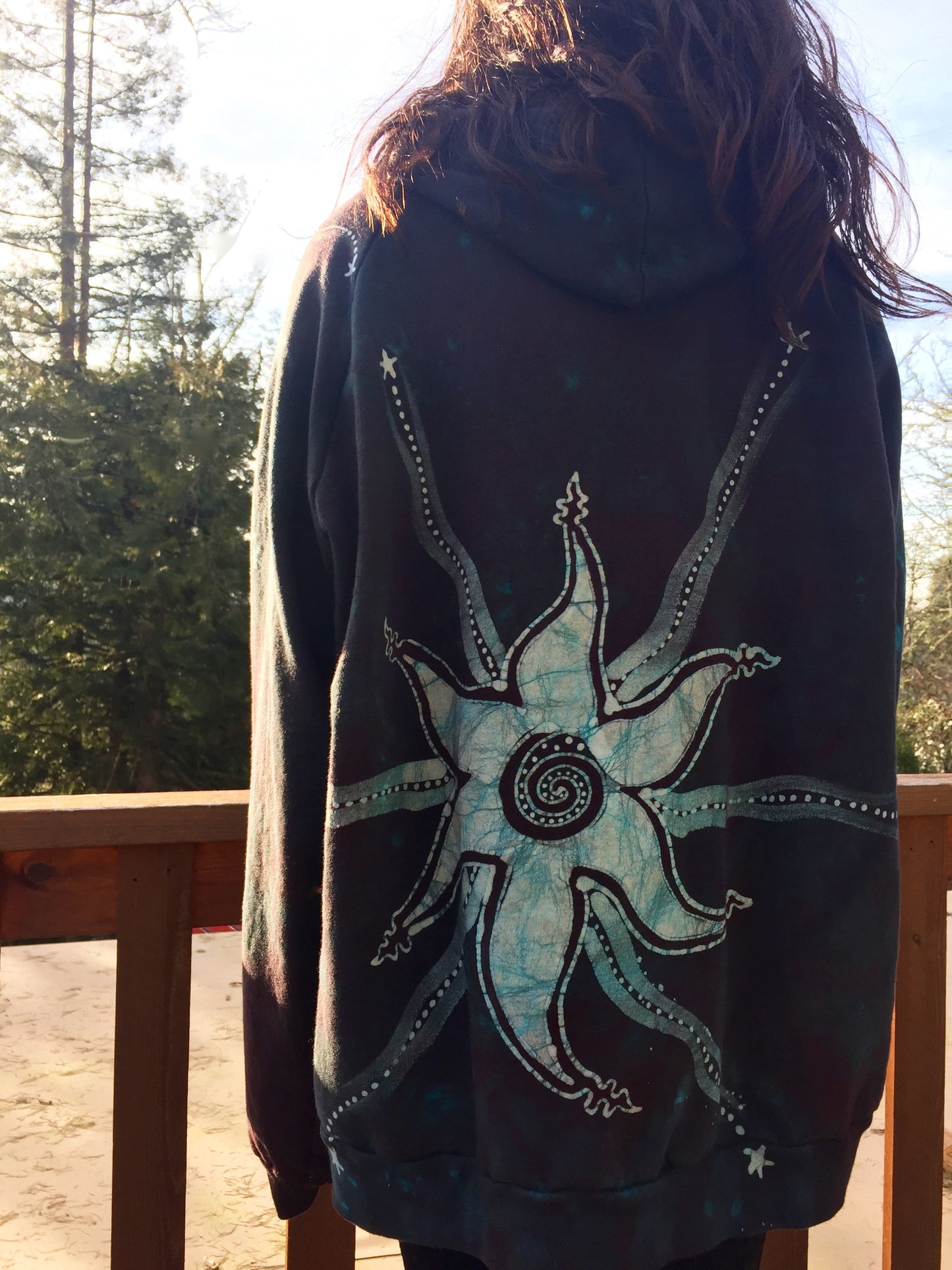 Brave the Storm Tree Magic Organic Cotton Batik Hoodie - Unisex Size 2X - Batikwalla
- 6