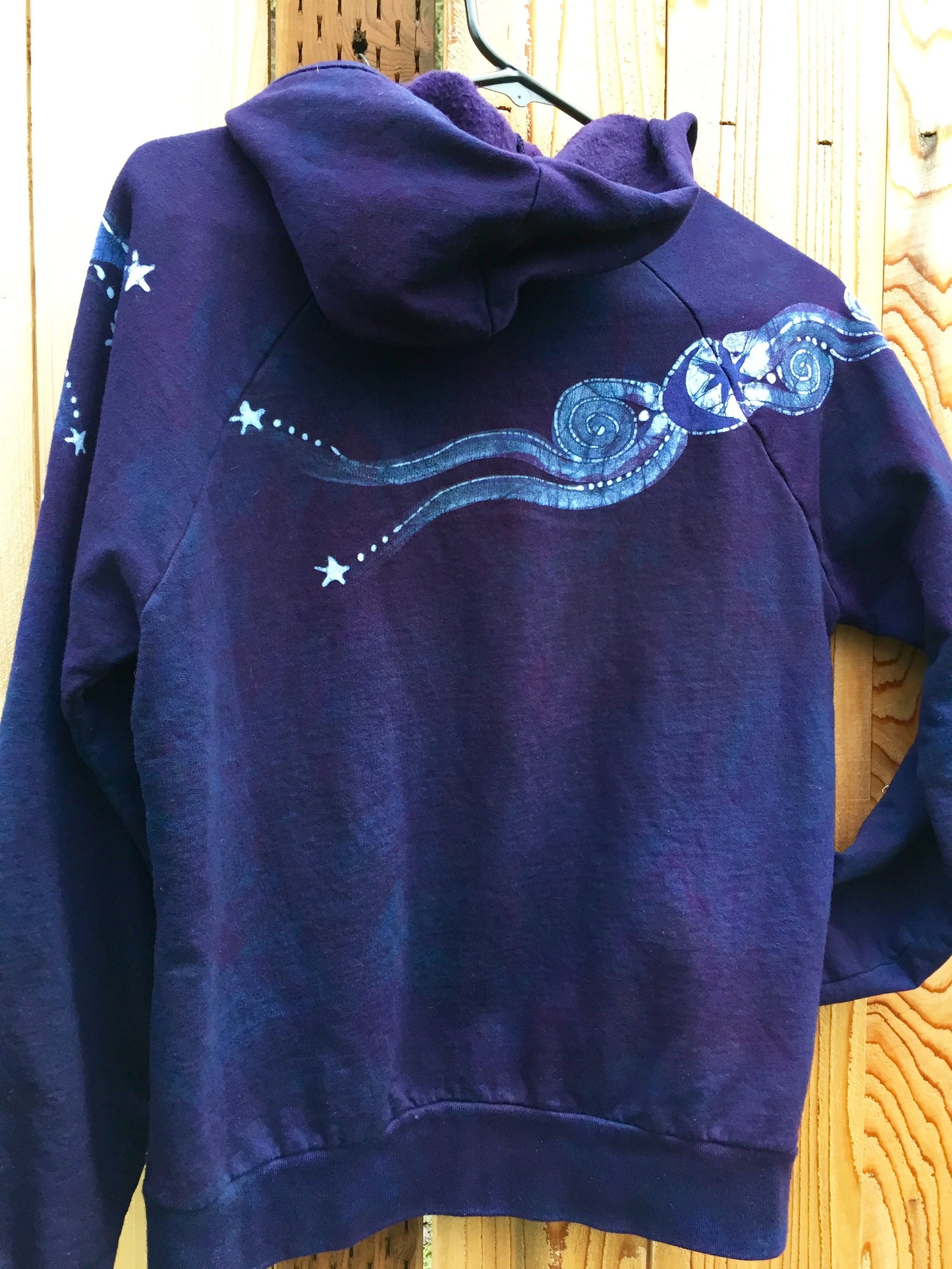 Purple and Navy Blue Batik Star Hoodie - Fitted XL - Batikwalla
- 6
