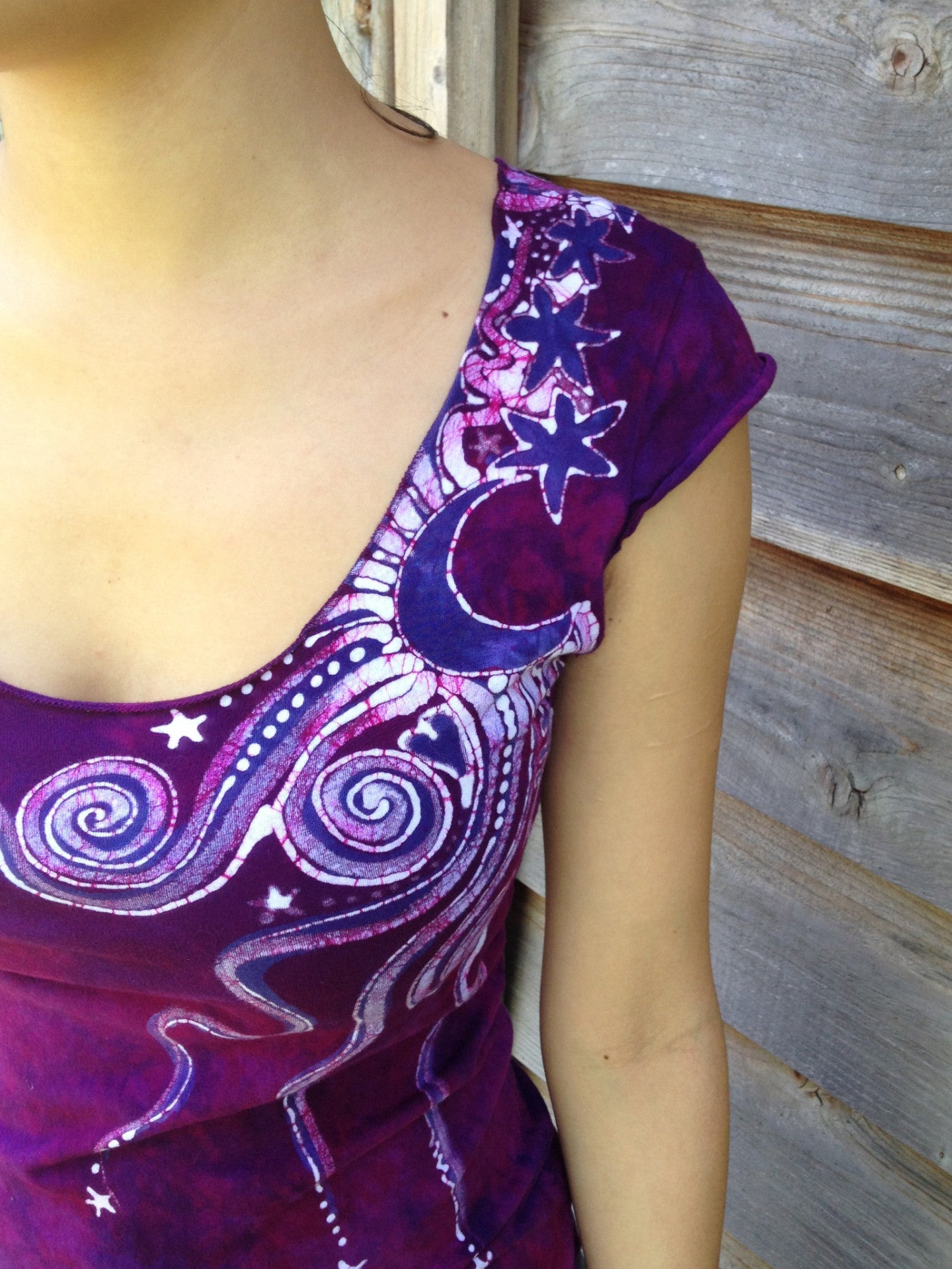 Berry Moon Star Cap Sleeve Batik Summer Tee - Batikwalla
- 4