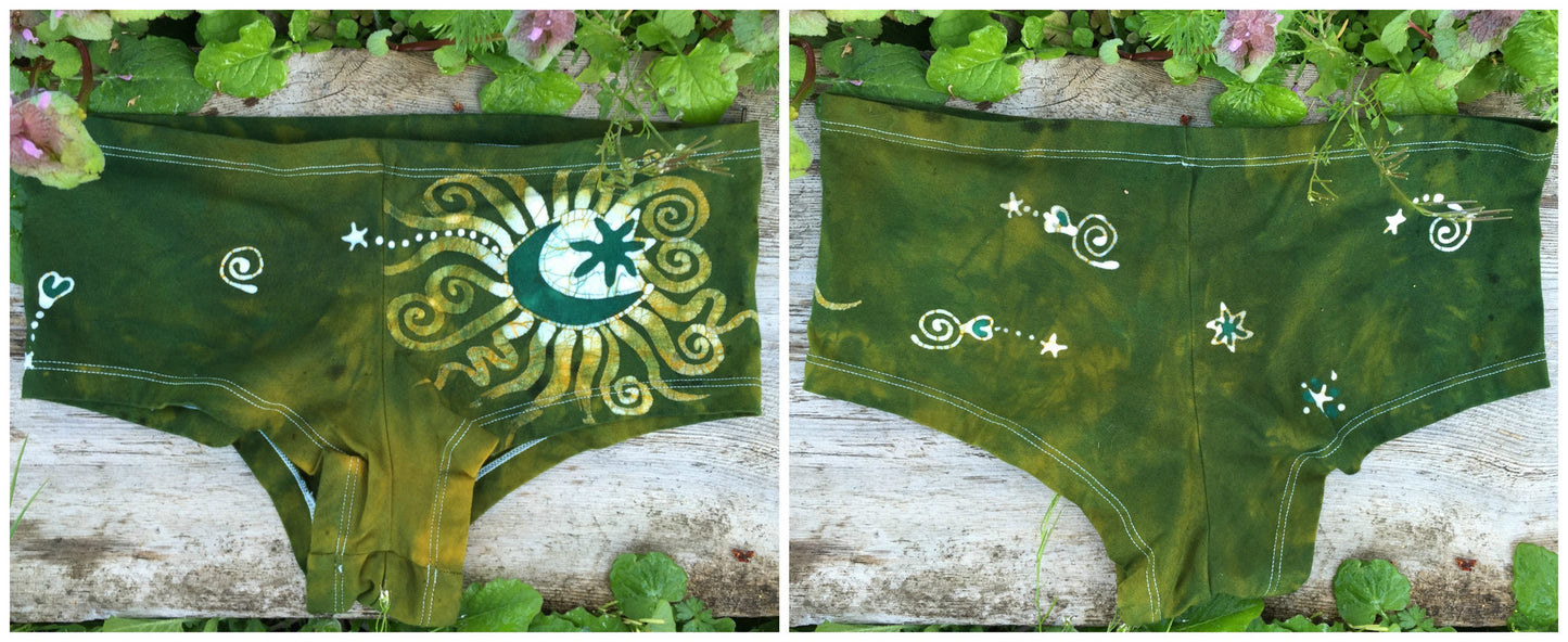 Batik Boyshort Undies - Green Meadow Moon - Size Small - Batikwalla
- 5