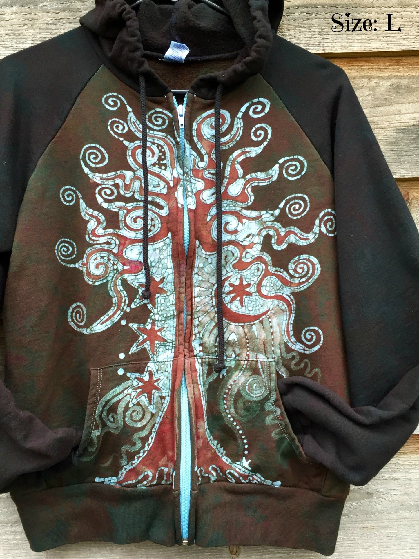 Forest Green Tree Handmade Batik Hoodie - Batikwalla
- 6