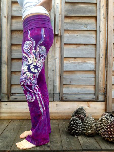 Berry Contrary Handmade Batik Yoga Pants - Size 2X - Batikwalla
- 6