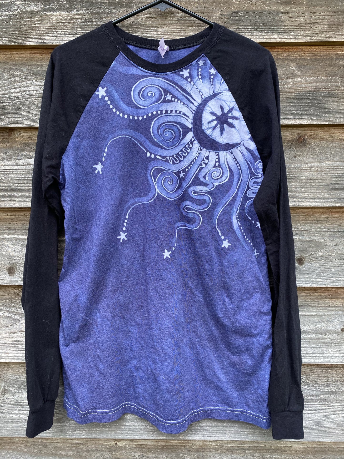 Moonbeams in Heathered Periwinkle Raglan Top by Batikwalla - Size Large Batikwalla