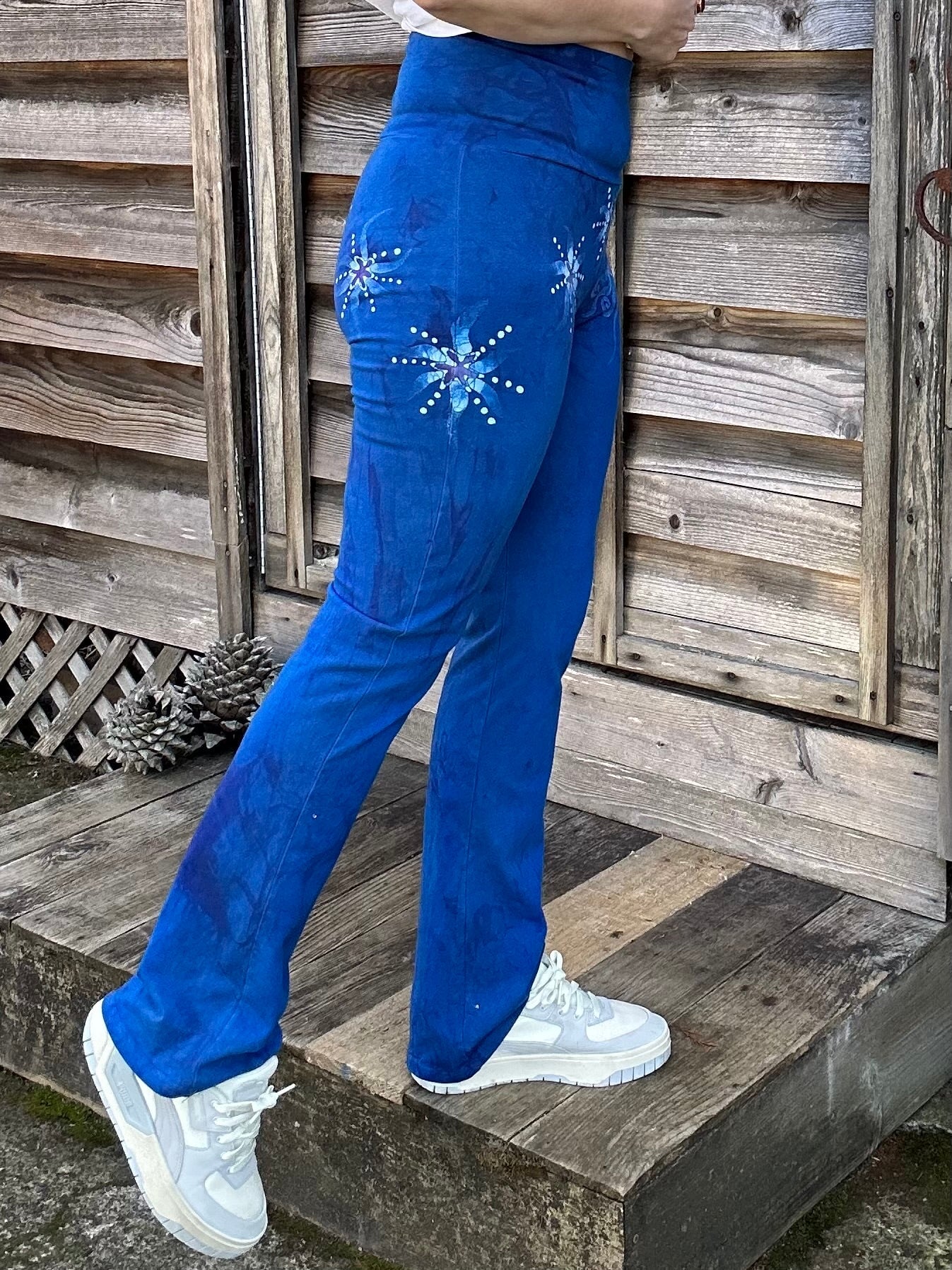 Super Blue Starflower Stretchy Lounge Pants - Size Small Yoga Pants batikwalla