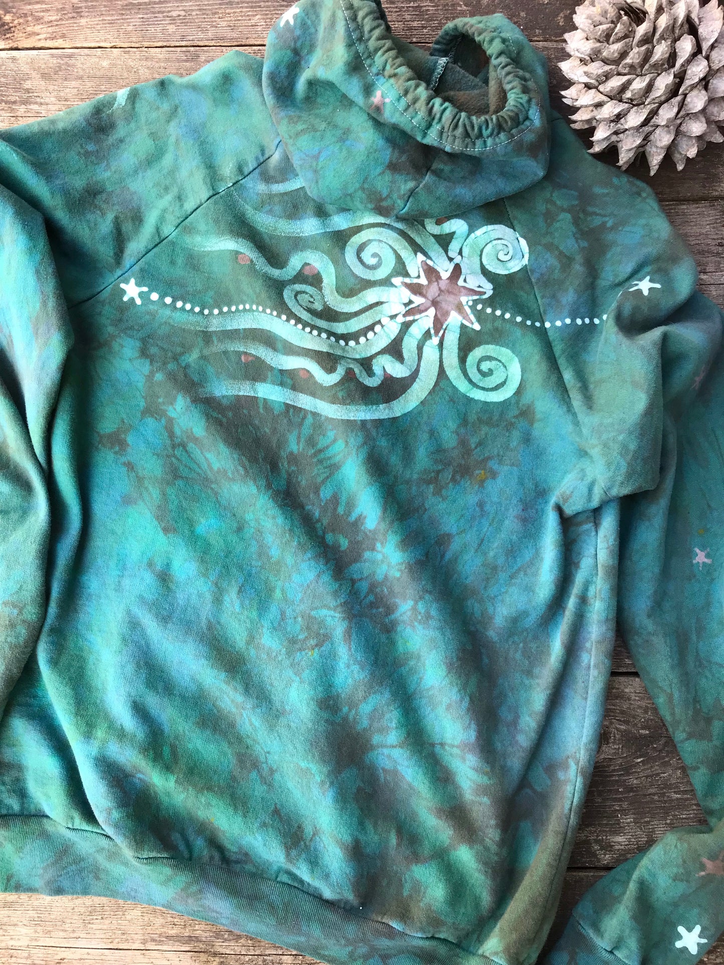 Green Valley Moonbeams Pullover Batik Hoodie in Organic Cotton - Size Medium hoodie batikwalla