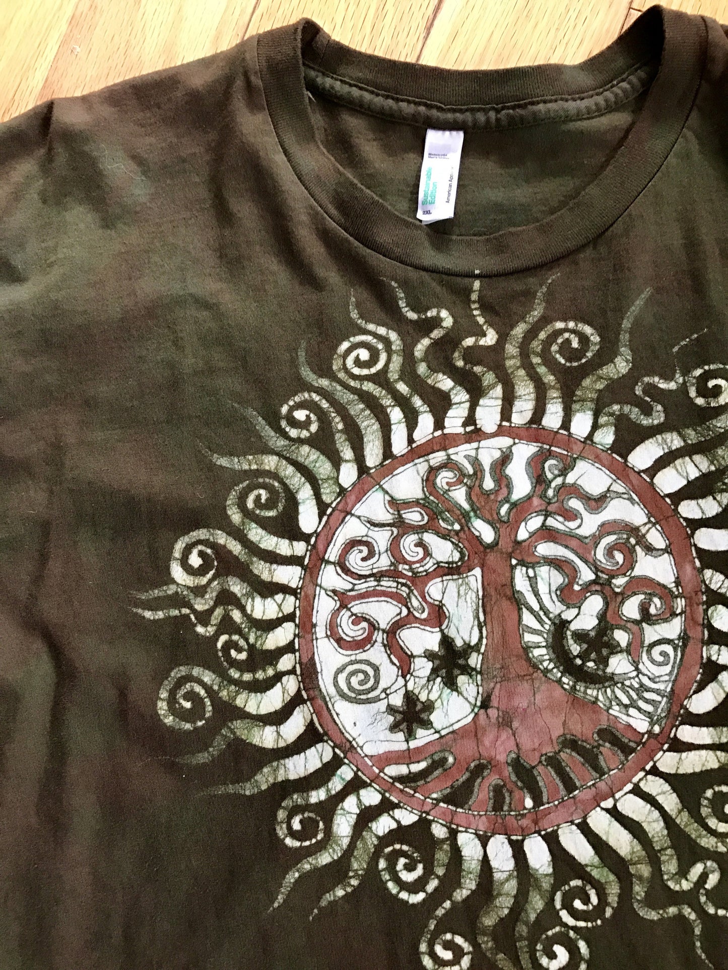 The Earth Is Magic Tree of Life Handmade Batik Mens Tshirt - Size 2X - Batikwalla
- 1