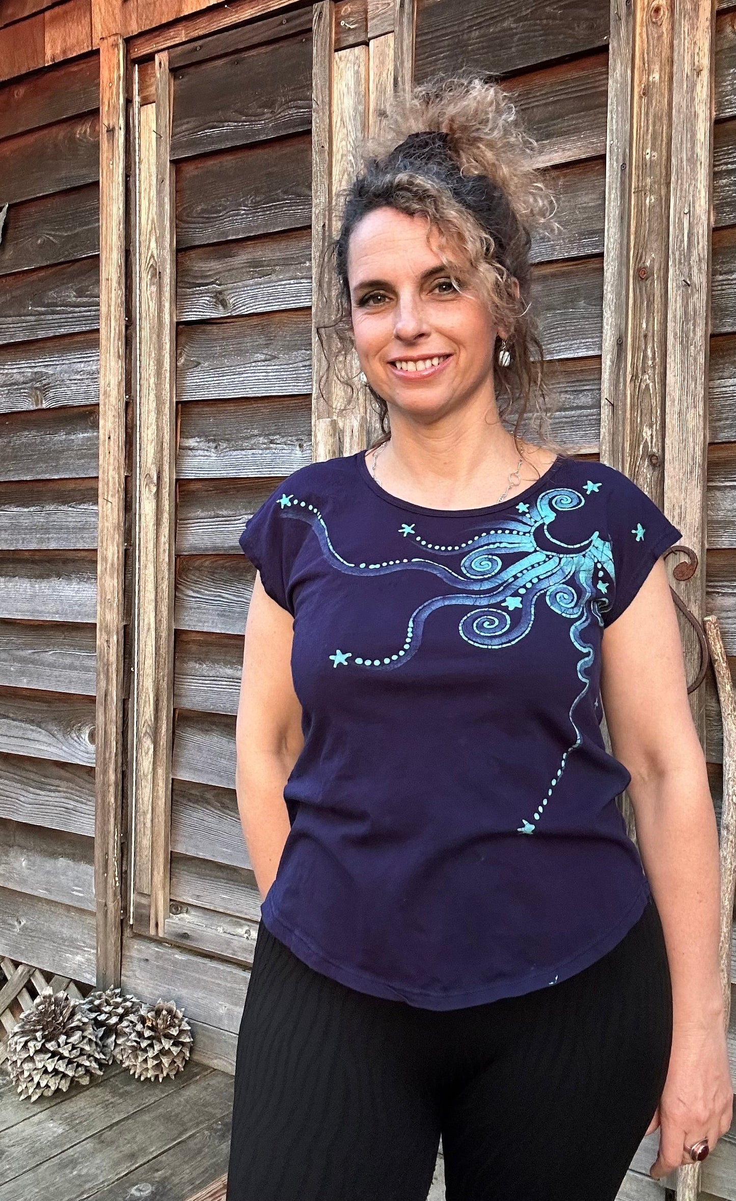 Pacific Moon Handmade Batik Scoop Neck Tshirt Tops batikwalla Small