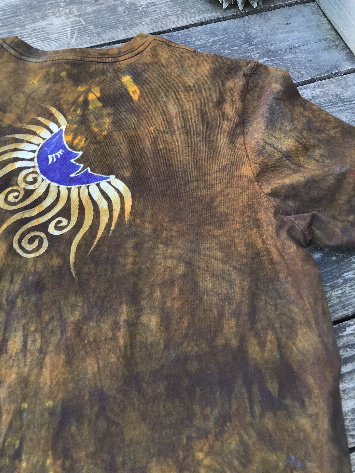 Graffiti Sun Batik Tshirt