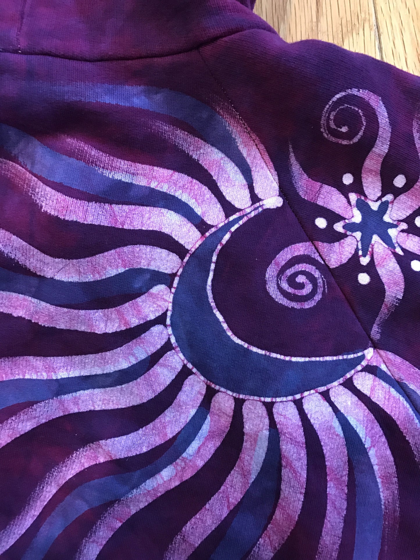 Magenta Starshine Handmade Batik Pullover Hoodie - Unisex Size XL - Batikwalla
- 4