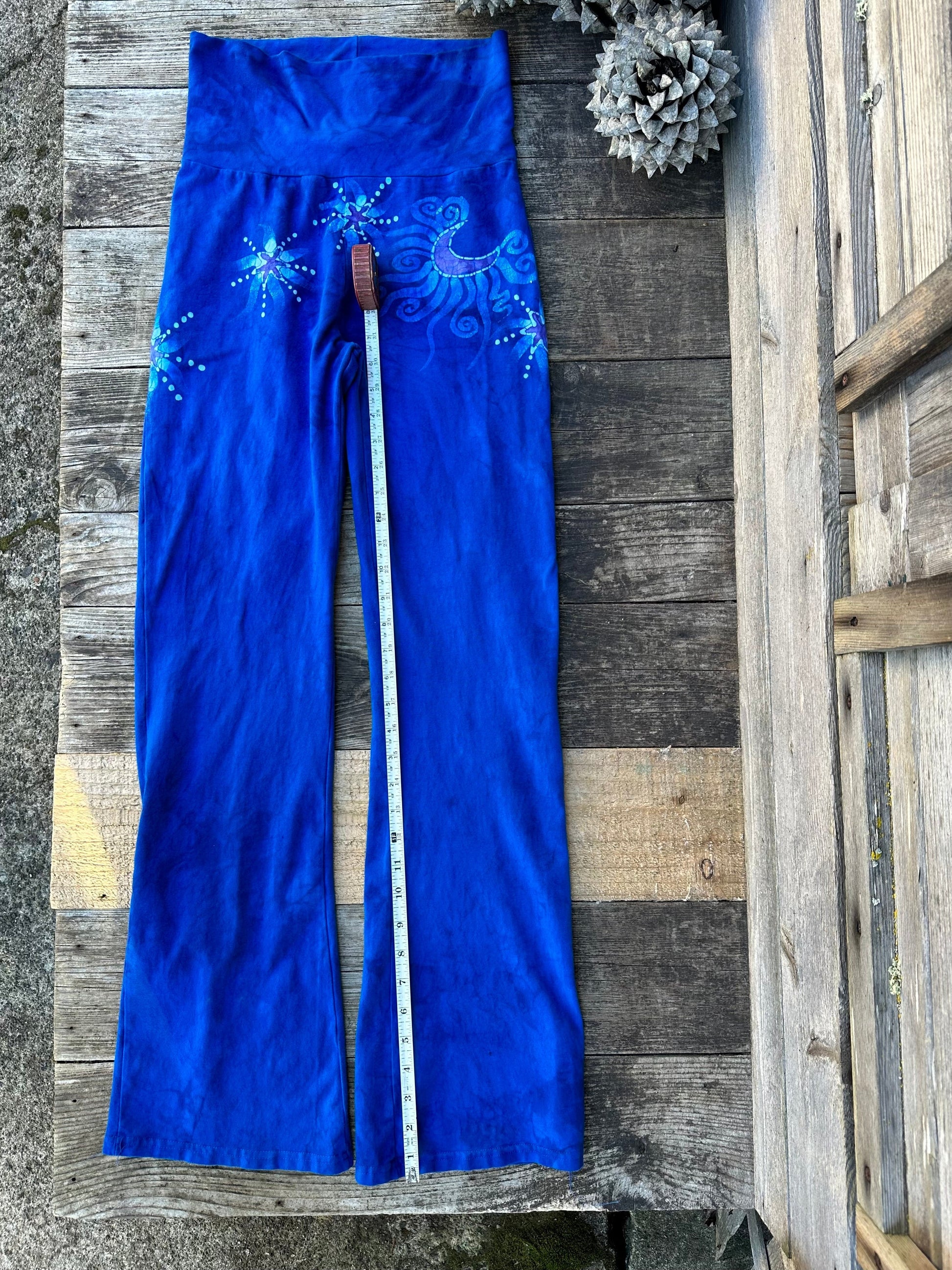 Blue Lagoon Starflower Stretchy Lounge Pants - Size Small Yoga Pants batikwalla
