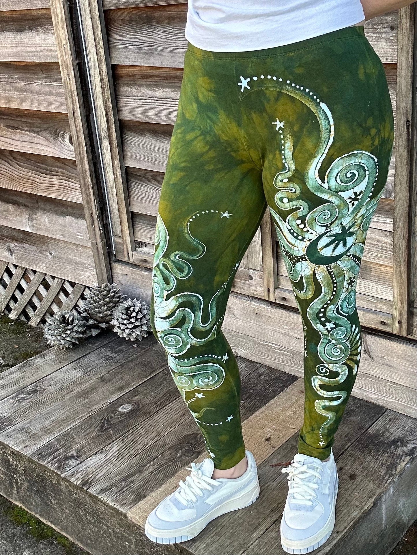 Dancing Green Batik Leggings leggings batikwalla