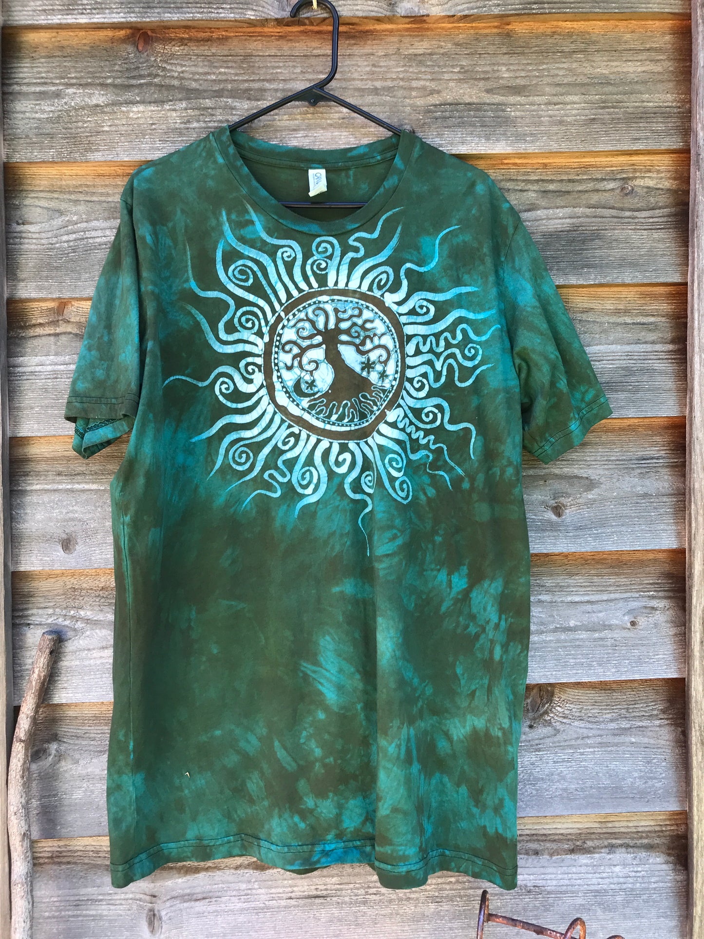 Green Tree Sun Handmade Batikwalla Tshirt - Size 2X - Tall