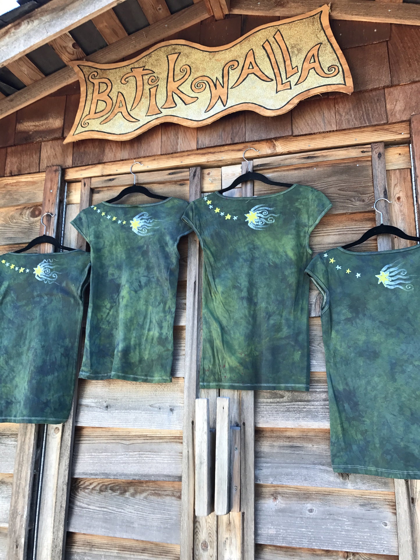 Moonbeams In The Valley Of Prosperity Handmade Batik Summer Tee - Size 2X