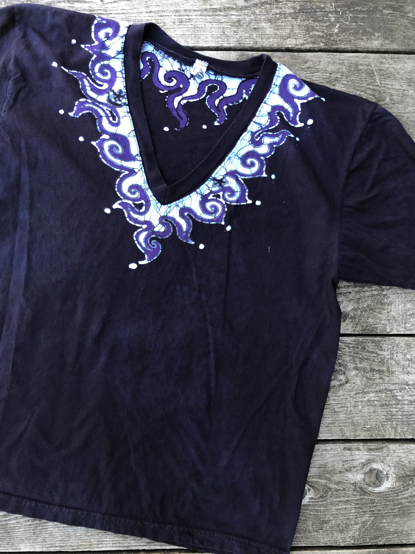 Batik Necklace Organic Cotton Vneck Tshirt in The Deepest Blue With Purple Highlights Tshirts batikwalla Large