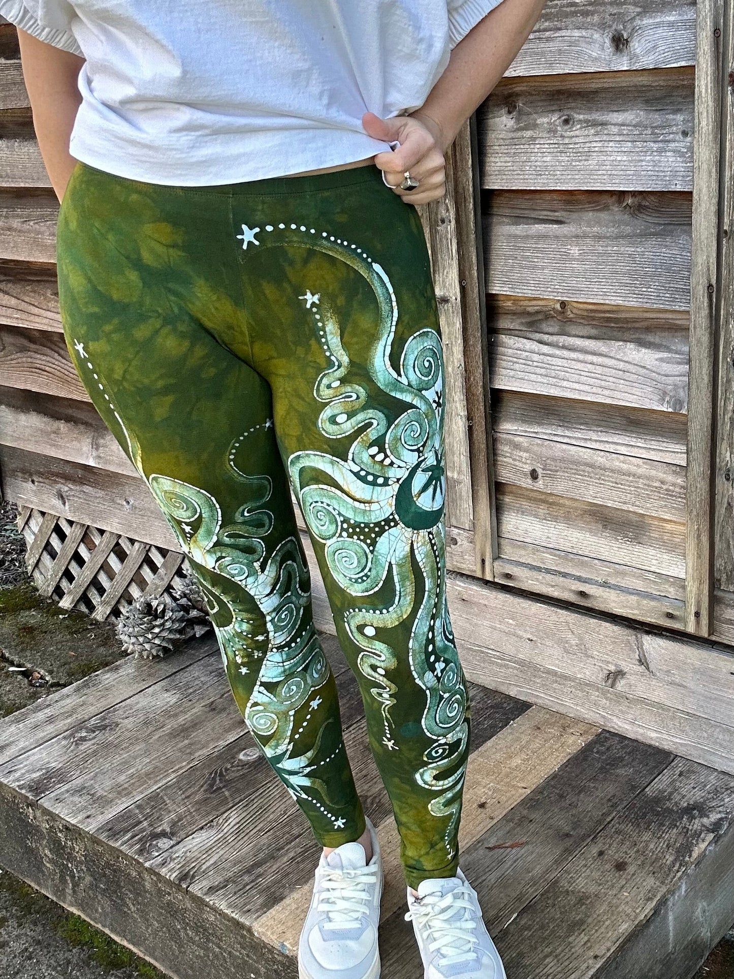 Dancing Green Batik Leggings leggings batikwalla Small