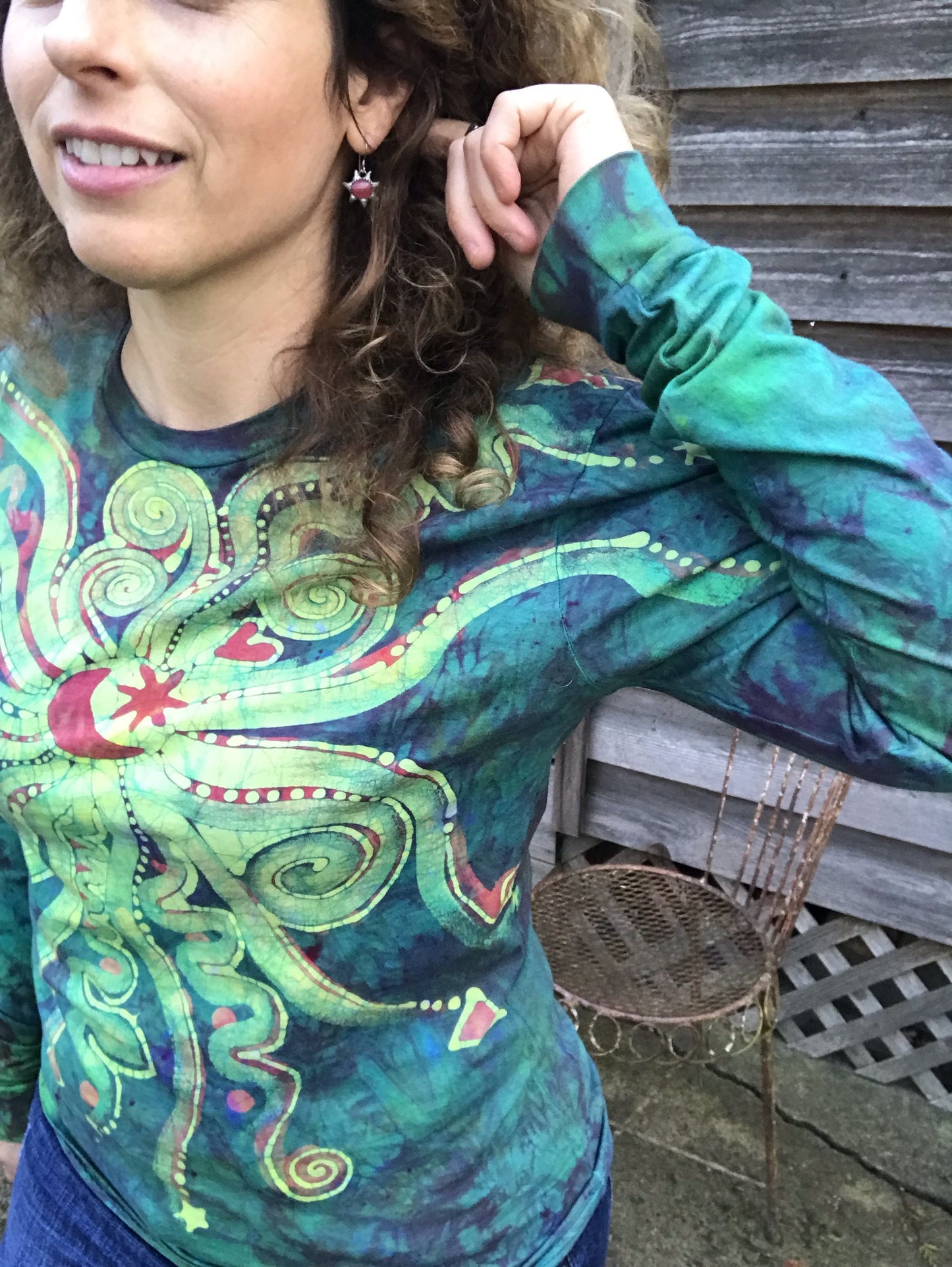 God's Rays In The Garden Long Sleeve Batik Tshirt