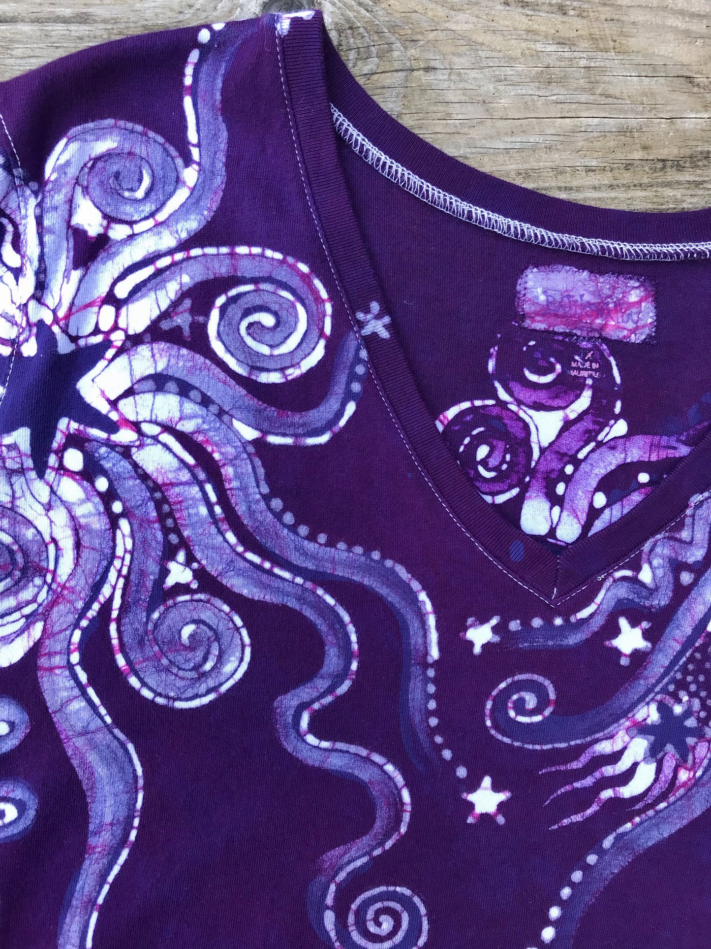 Impression Of Peace - Plus Size 1X Tops batikwalla