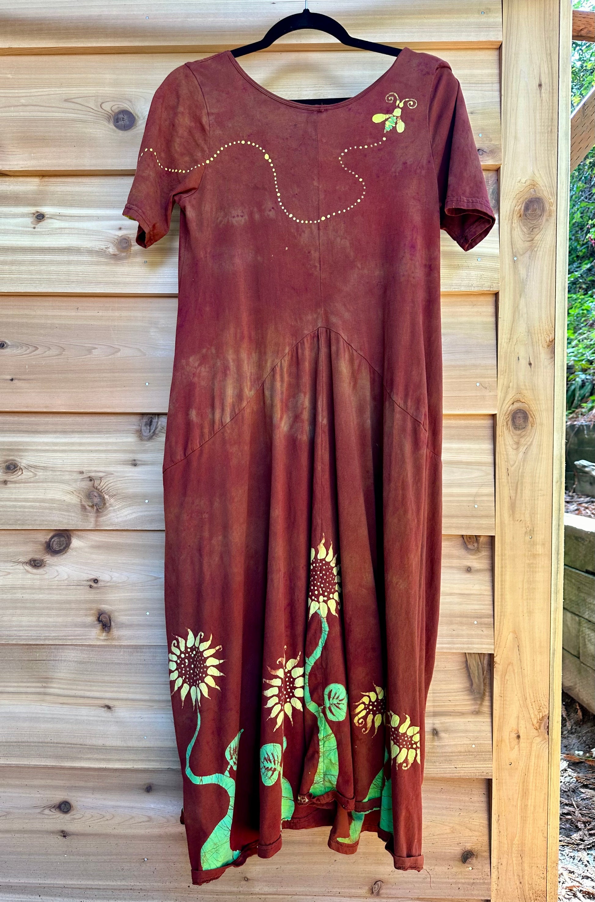 Red Sunflower Batik Dress With Pockets - Size Large Batik Dresses Batikwalla 