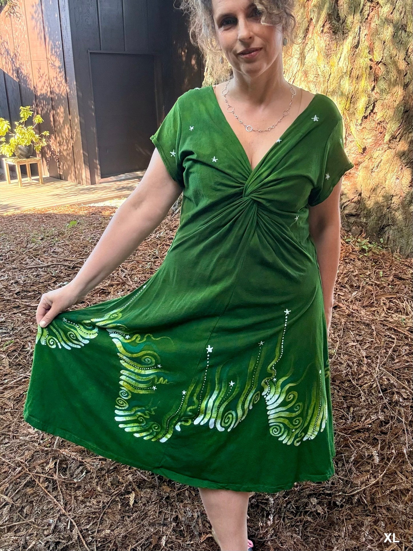 Green Meadows Twist Front Tee Dress – Handmade Batik Artist Dress Batikwalla by Victoria XL 